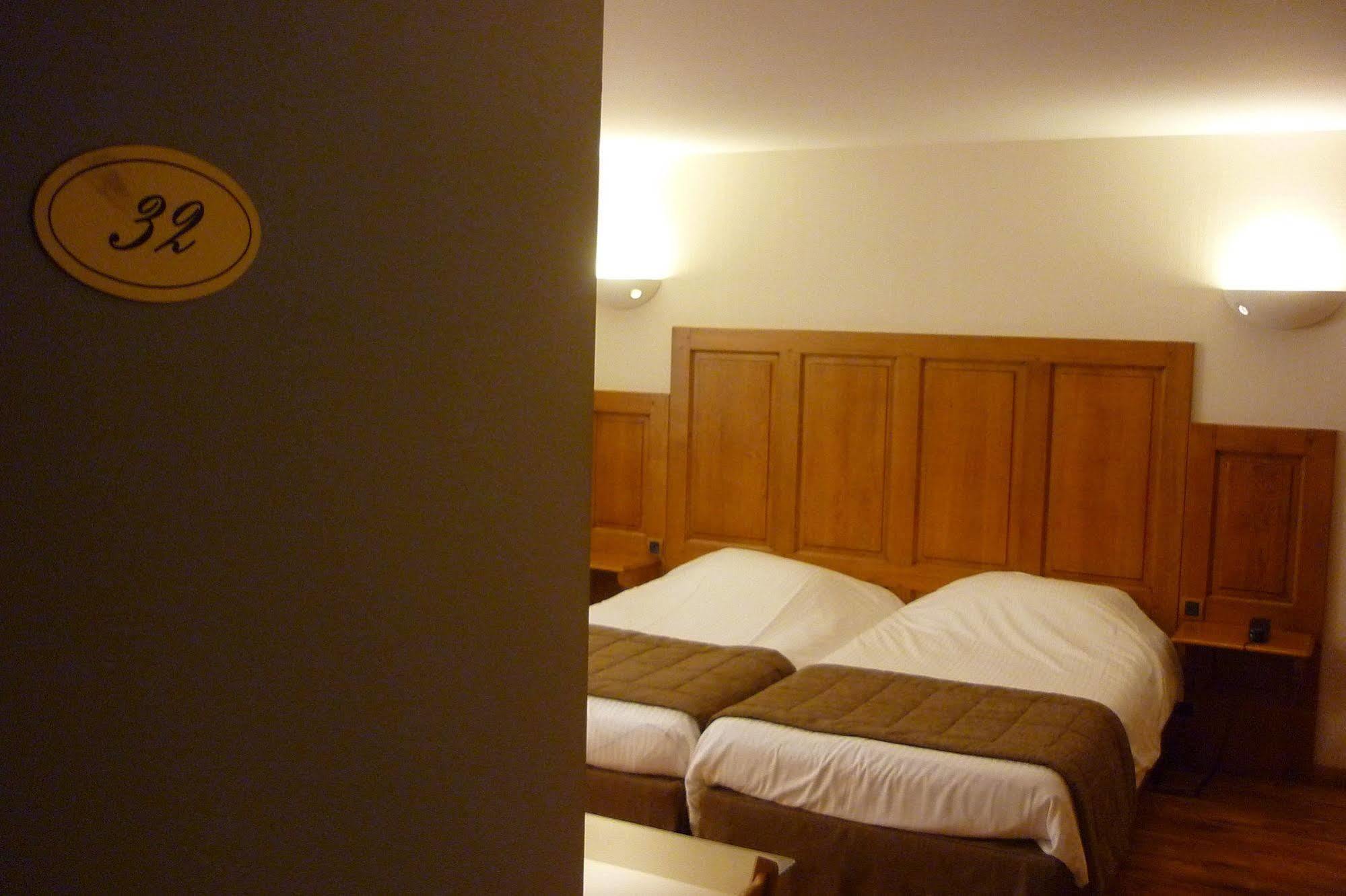 Appart Hotel Charles Sander Salins-les-Bains Bagian luar foto