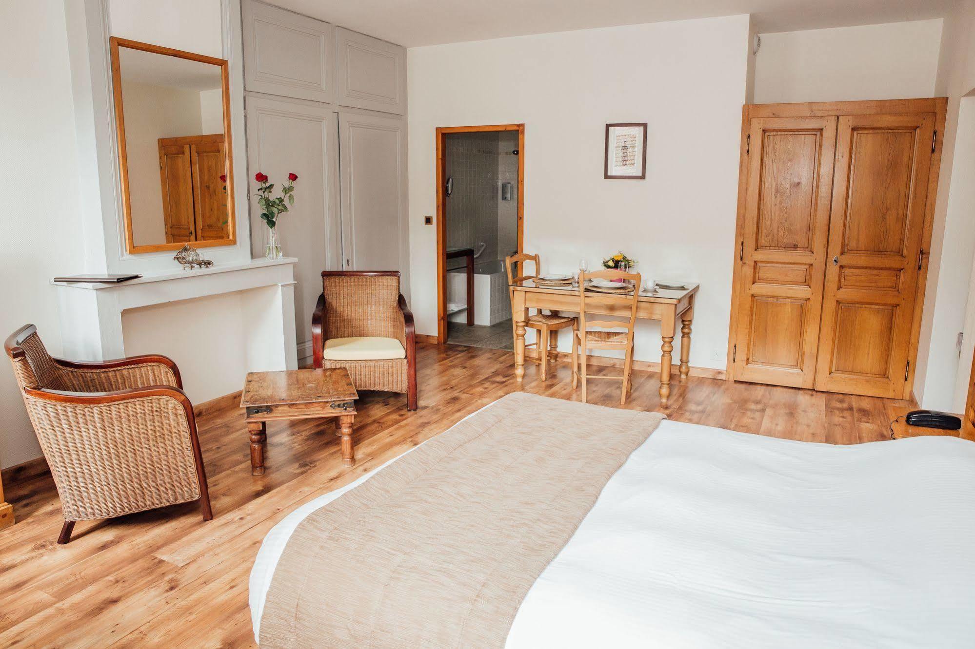 Appart Hotel Charles Sander Salins-les-Bains Bagian luar foto